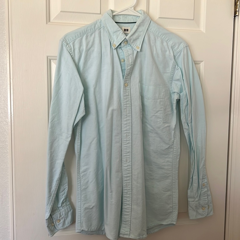 Uniqlo Small Oxford sz. Small. Baby blue.